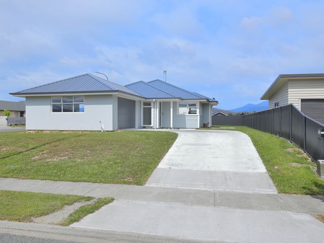 Fiordland Getaway - Te Anau Holiday Home - 1123965 - photo 2