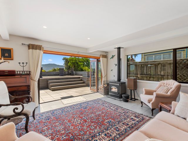 Island View Beach House - Paraparaumu Beach Home - 1124258 - photo 5