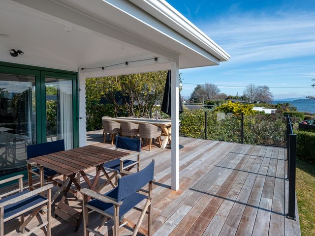 Radiant Rainbow Point - Taupo Holiday Home - 1124592 - photo 3