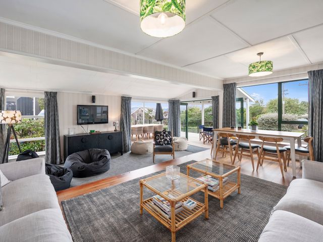 Radiant Rainbow Point - Taupo Holiday Home - 1124592 - photo 5