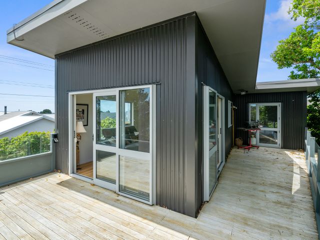 The Fritz - New Plymouth Holiday Home - 1124747 - photo 2