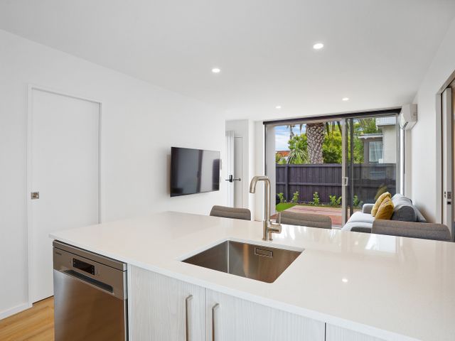 Addington Delight - Christchurch Holiday Home - 1125027 - photo 2