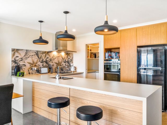 Matenga Townhouse - Waikanae Holiday Home - 1125156 - photo 4