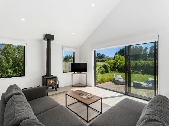 Northlake Hideaway - Wanaka Holiday Home - 1126492 - photo 2