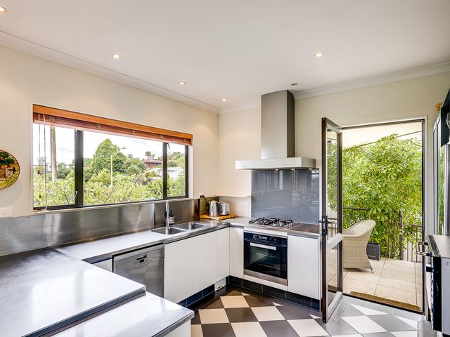 Busby Hill Villa - Havelock North Holiday Home - 1126596 - photo 5