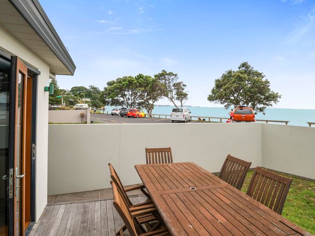 Remarkable Red Beach - Red Beach Holiday Home - 1127281 - photo 2