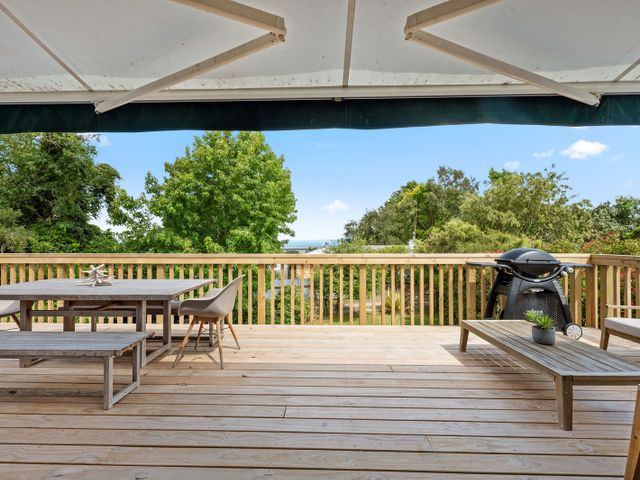 Waitahanui Lake House - Lake Taupo Holiday Home - 1127801 - photo 1