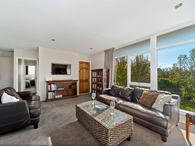 The Orchard House - Turangi Holiday Home - 1128469 - photo 3