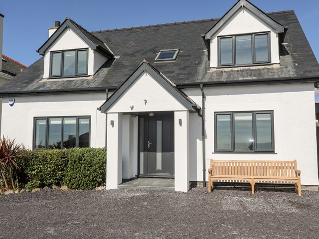 Borth Y Gest Holiday Cottages | Llyn Peninsula | Menai Holidays