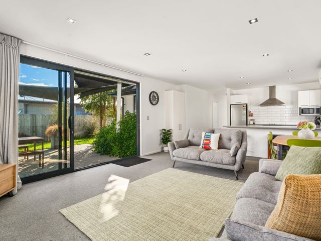 Relax on Snowberry – Wanaka Holiday Home - 1130410 - photo 4