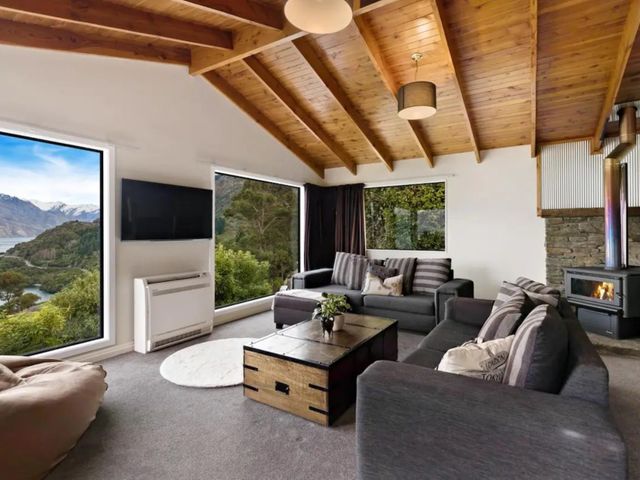 The Alpine - Queenstown Holiday Home - 1131262 - photo 4