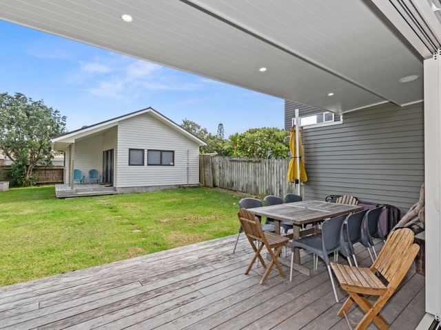 Matapouri Family Retreat - Matapouri Holiday Home - 1131732 - photo 2