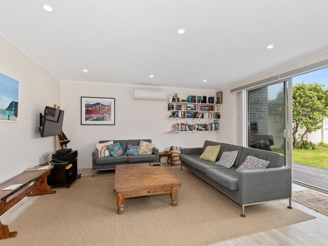 Matapouri Family Retreat - Matapouri Holiday Home - 1131732 - photo 5