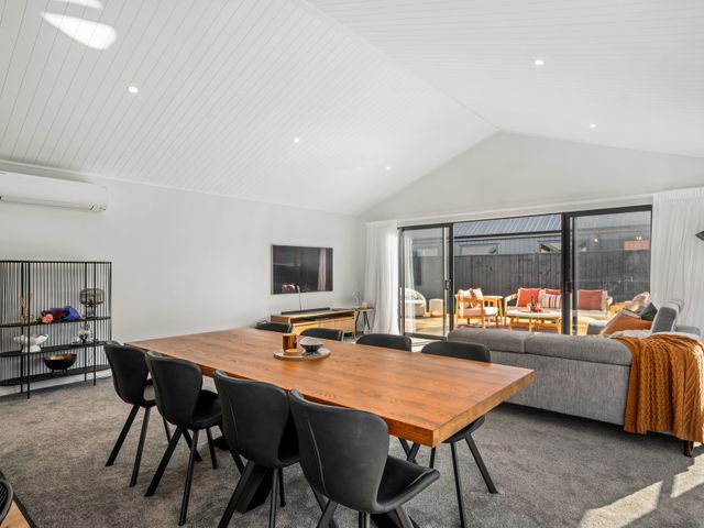 Wooing Retreat - Cromwell Holiday Home - 1134446 - photo 5