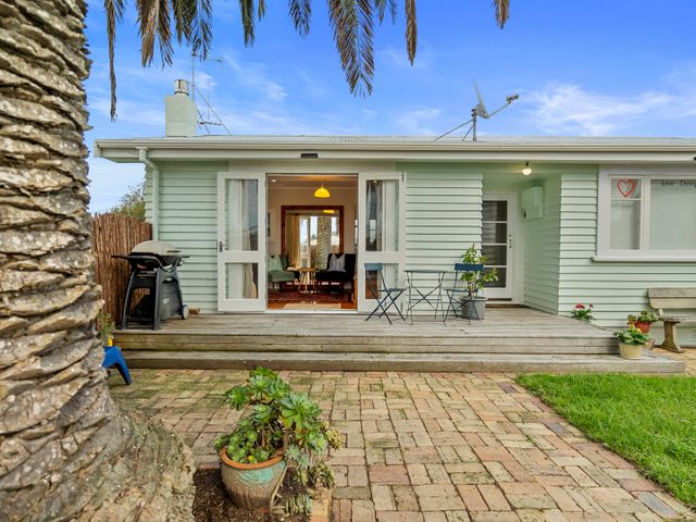 The Remodelling Room - Mount Maunganui Cottage - 1135129 - photo 5