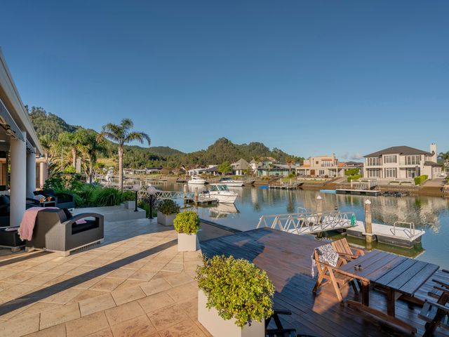 Sunset View - Pauanui Waterfront Home - 1136229 - photo 5