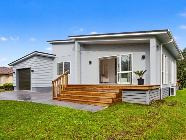 Our Happy Place - Waihi Beach Holiday Home - 1136230 - photo 2