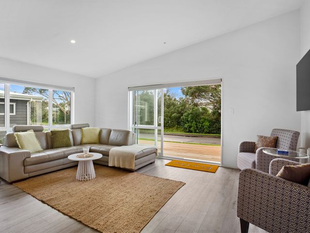 Our Happy Place - Waihi Beach Holiday Home - 1136230 - photo 5