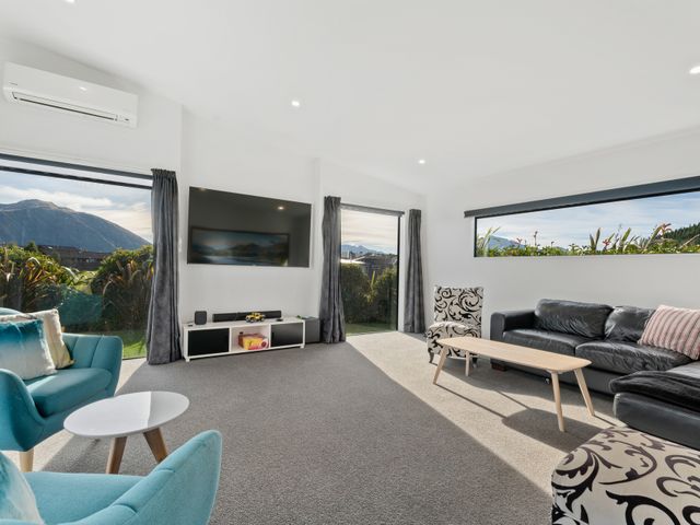 Casa Central - Wanaka Holiday Home - 1136549 - photo 4