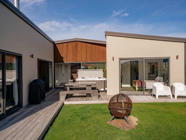 Casa Central - Wanaka Holiday Home - 1136549 - photo 3