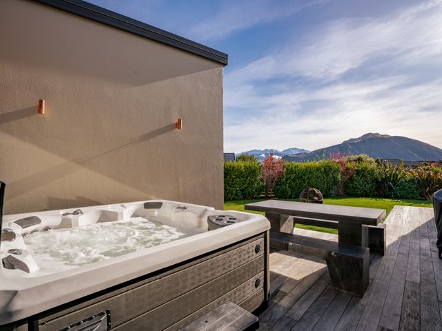 Casa Central - Wanaka Holiday Home - 1136549 - photo 2