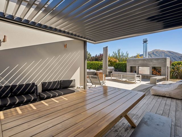 Casa Central - Wanaka Holiday Home - 1136549 - photo 4