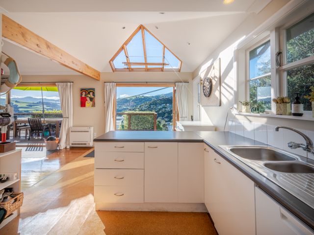 Harbour Views - Akaroa Holiday Home - 1137461 - photo 5