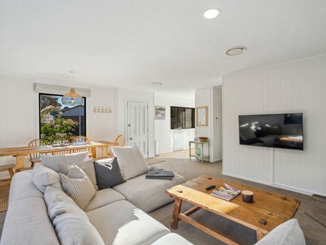 Frankton Favourite - Queenstown Holiday Home - 1138025 - photo 5