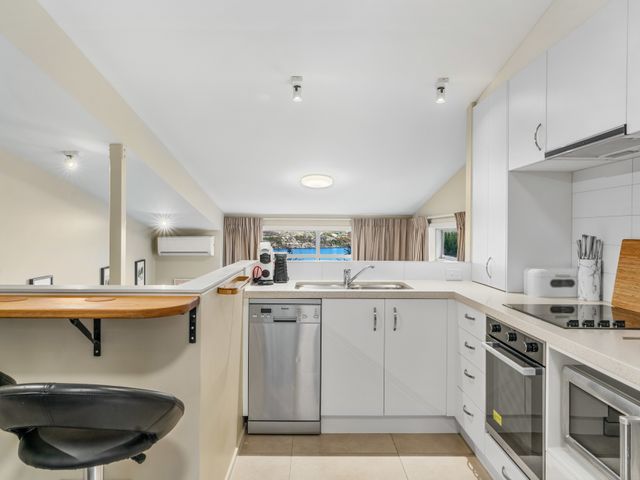 Scenic Peaks - Queenstown Holiday Apartment - 1138153 - photo 4