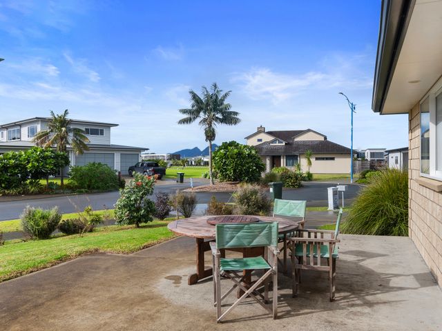 Shores Getaway - One Tree Point Holiday Home - 1138323 - photo 2