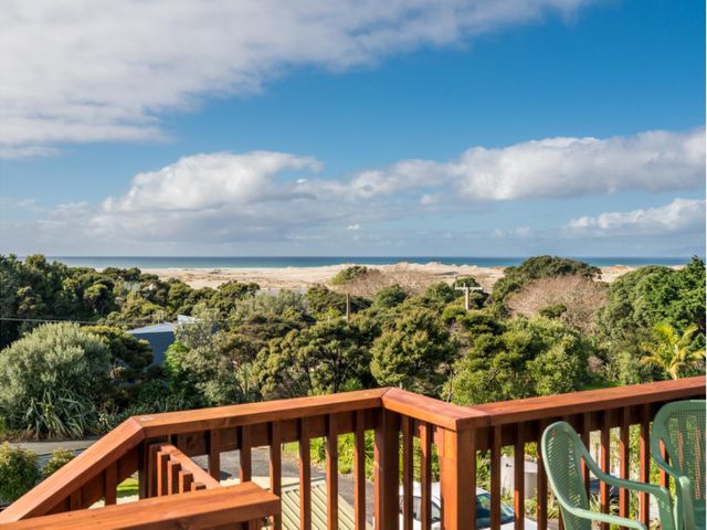 Wine Downtime - Mangawhai Holiday Home - 1139131 - photo 1