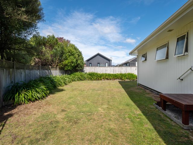 Lakeside Haven - Taupo Holiday Home - 1139704 - photo 4
