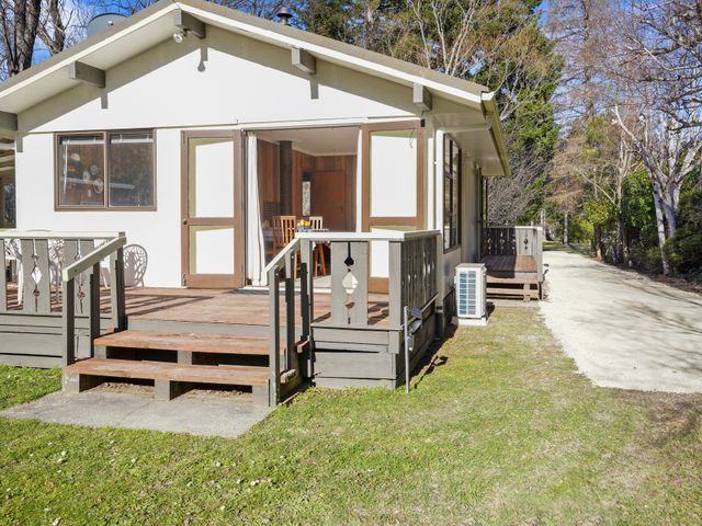 Jack's Bach - Hanmer Springs Holiday Home - 1139790 - photo 1