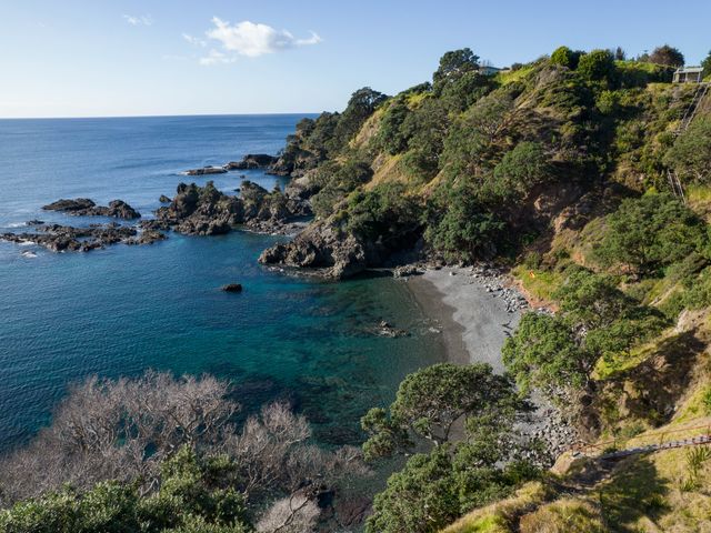 Seascape Cottage - Mahinepua Bay Clifftop Retreat - 1140641 - photo 2