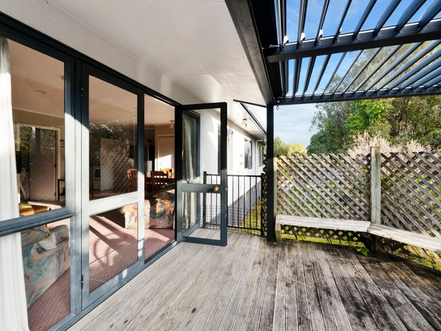 Hoani Honey - Kuratau Holiday Home - 1141051 - photo 4