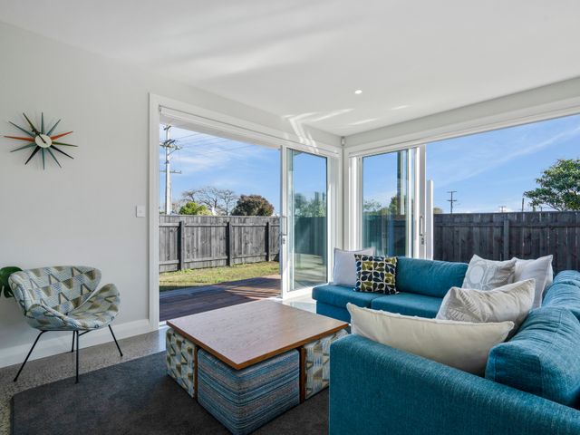 Stylish Serenity - Martinborough Holiday Home - 1141374 - photo 5