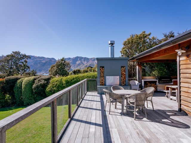 Hāwea Lakehouse - Lake Hāwea Holiday Home - 1143112 - photo 4