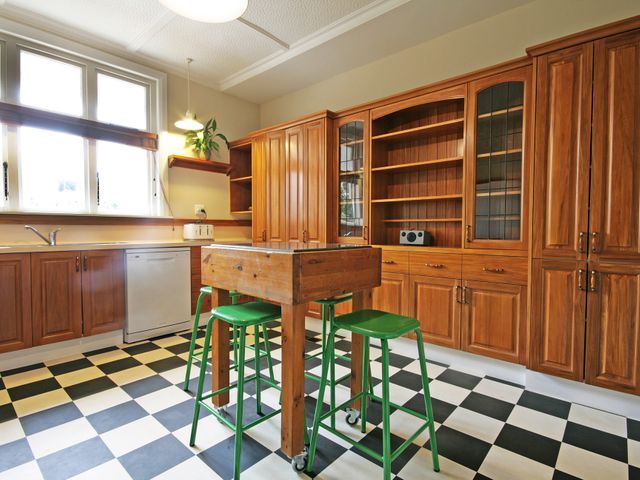 Pohutukawa House - New Plymouth Holiday Home - 1143935 - photo 5