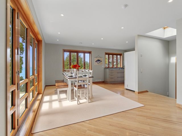 Beachside Luxury - Laingholm Holiday Apartment - 1144009 - photo 3