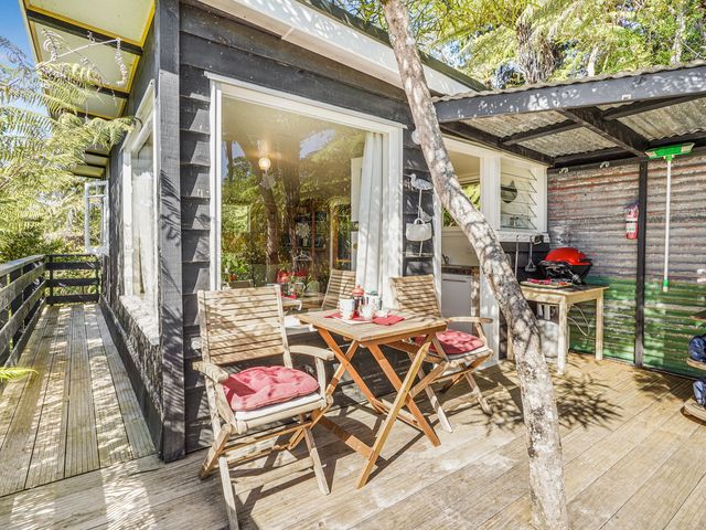 The Treehouse - Raglan Holiday Studio - 1144456 - photo 3