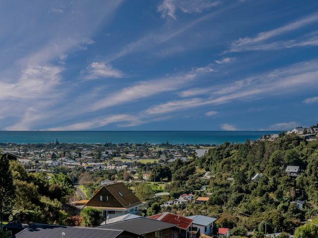 Hinemoa Heights - Tairua Beach Holiday Home - 1144903 - photo 3