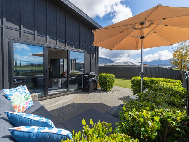 Pounamu Paradise - Te Anau Holiday Home - 1145277 - photo 3