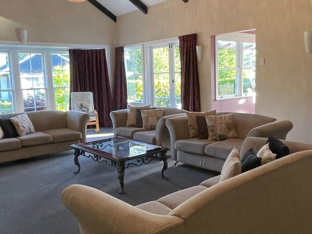 Springfield Rise Lodge - Rotorua Holiday Home - 1145670 - photo 5