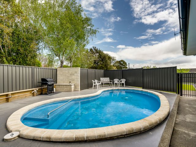 Belmont Pool Paradise - Havelock North Home - 1145672 - photo 1