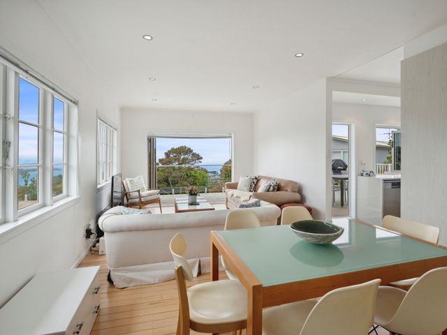 Sun-drenched Bach - Leigh Holiday Home - 1145934 - photo 4