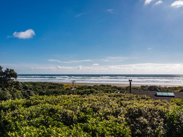 Kawakawa House - Piha Holiday Home - 1148268 - photo 2