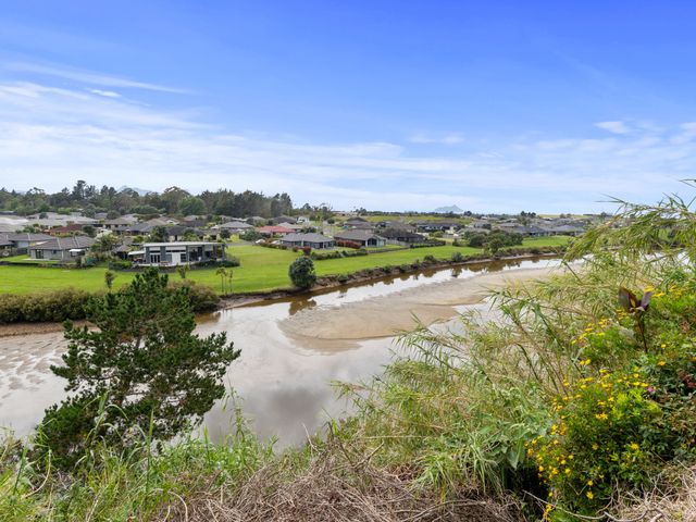 Family Tides - Ruakaka Holiday Home - 1148359 - photo 3