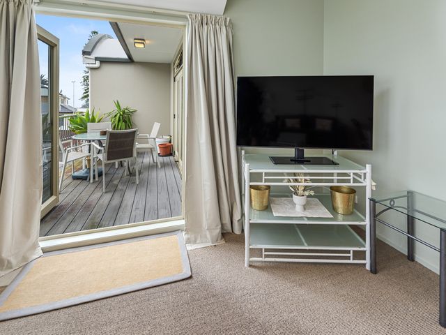 The Mount Retreat - Mount Maunganui Holiday Home - 1148678 - photo 4
