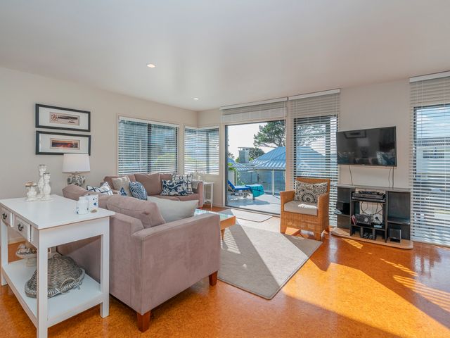 Beach View Bliss - Pauanui Holiday Home - 1149153 - photo 3