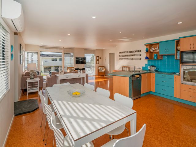 Beach View Bliss - Pauanui Holiday Home - 1149153 - photo 4